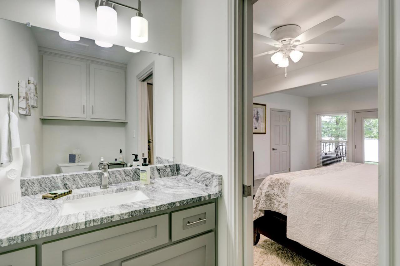 Kingwood Cottage - 10 Mins From Iah - Lake Front Humble Exterior photo